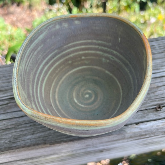 Empty Bowls Pottery Bowl Handmade Preowned - Picture 5 of 16
